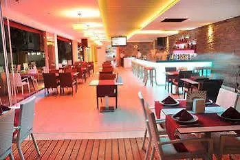 Hotel Delfino Boutique Apart Hotel 3*