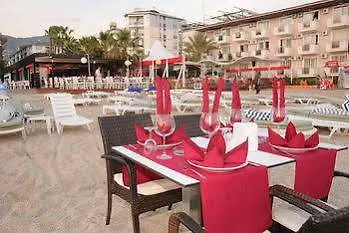 Hotel Delfino Boutique Apart Hotel 3*