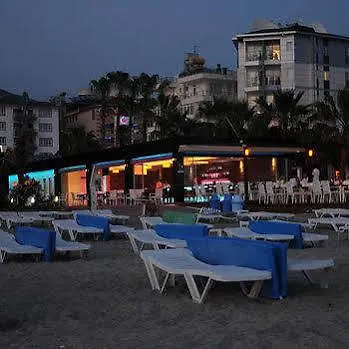 Hotel Delfino Boutique Apart Hotel 3*